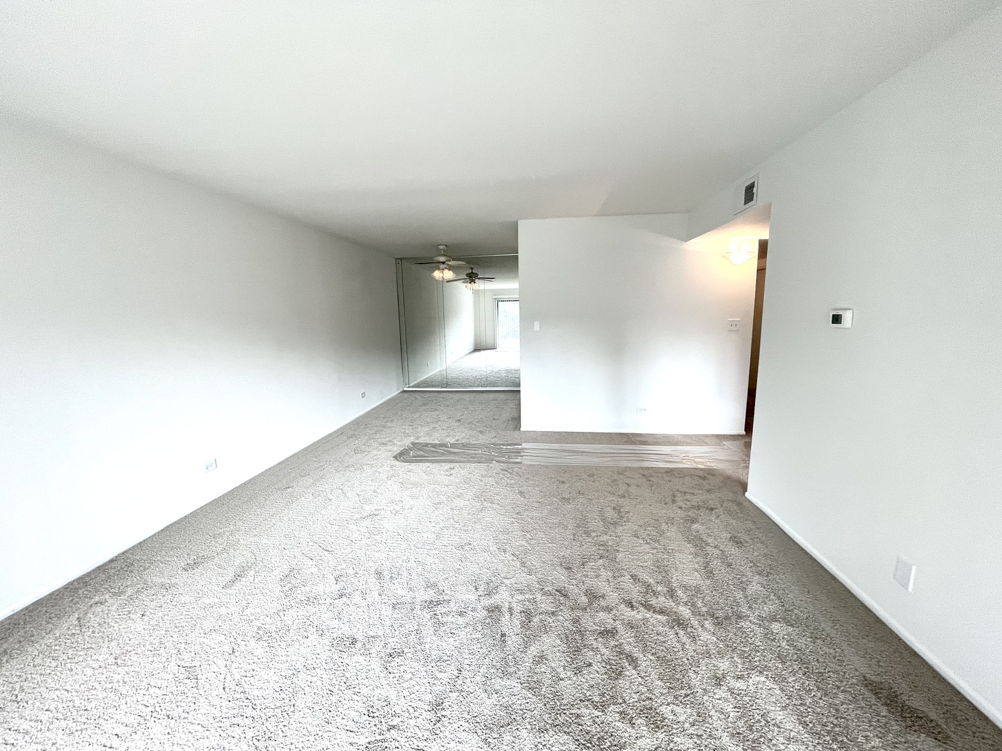 13 Kingery Quarter #106B, Willowbrook, IL 60527