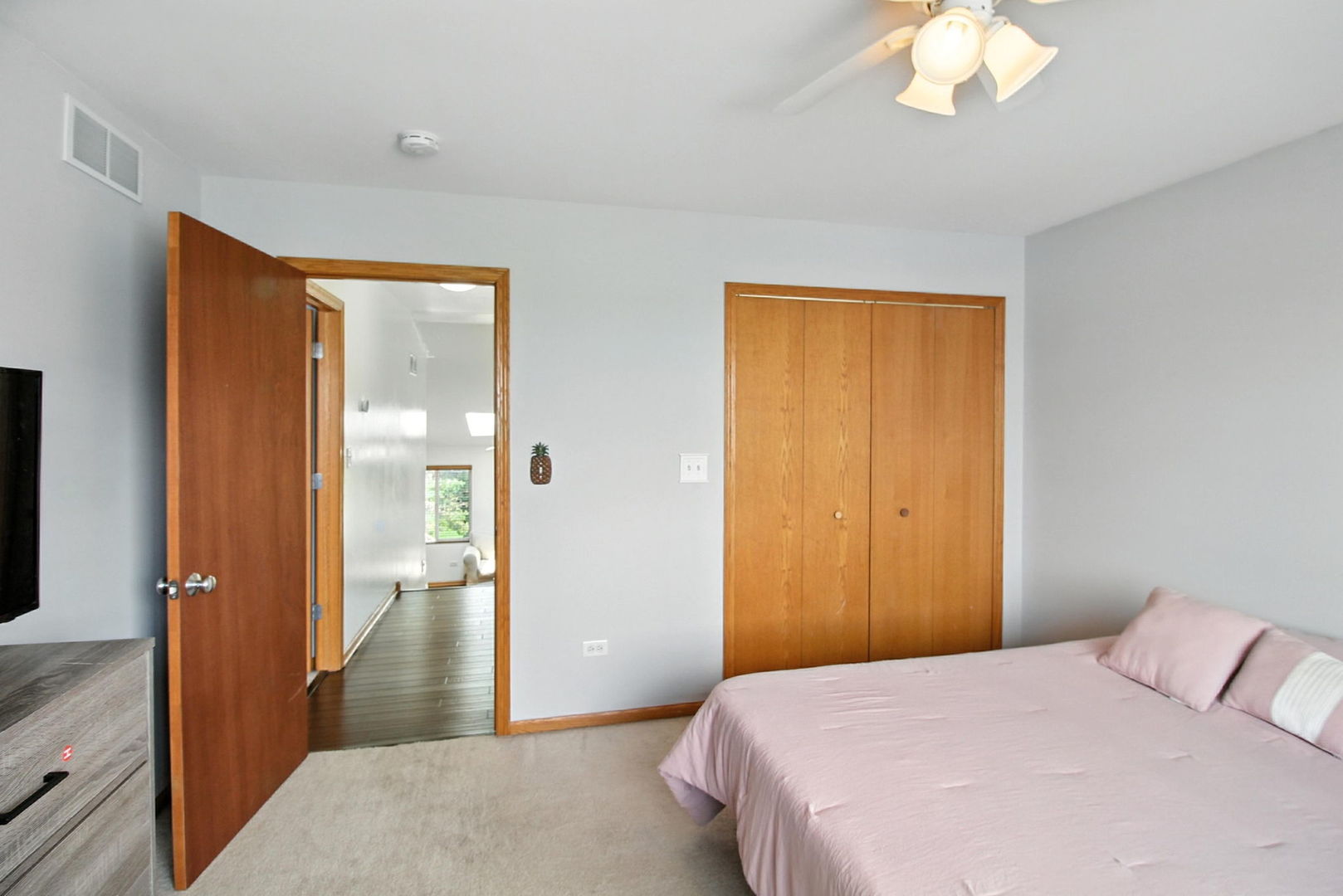 1935 Waters Edge Drive, Minooka, IL 60447