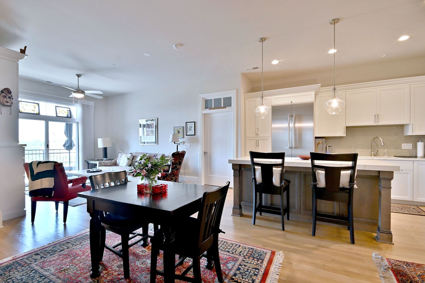 105 S Cottage Hill Avenue #303, Elmhurst, IL 60126