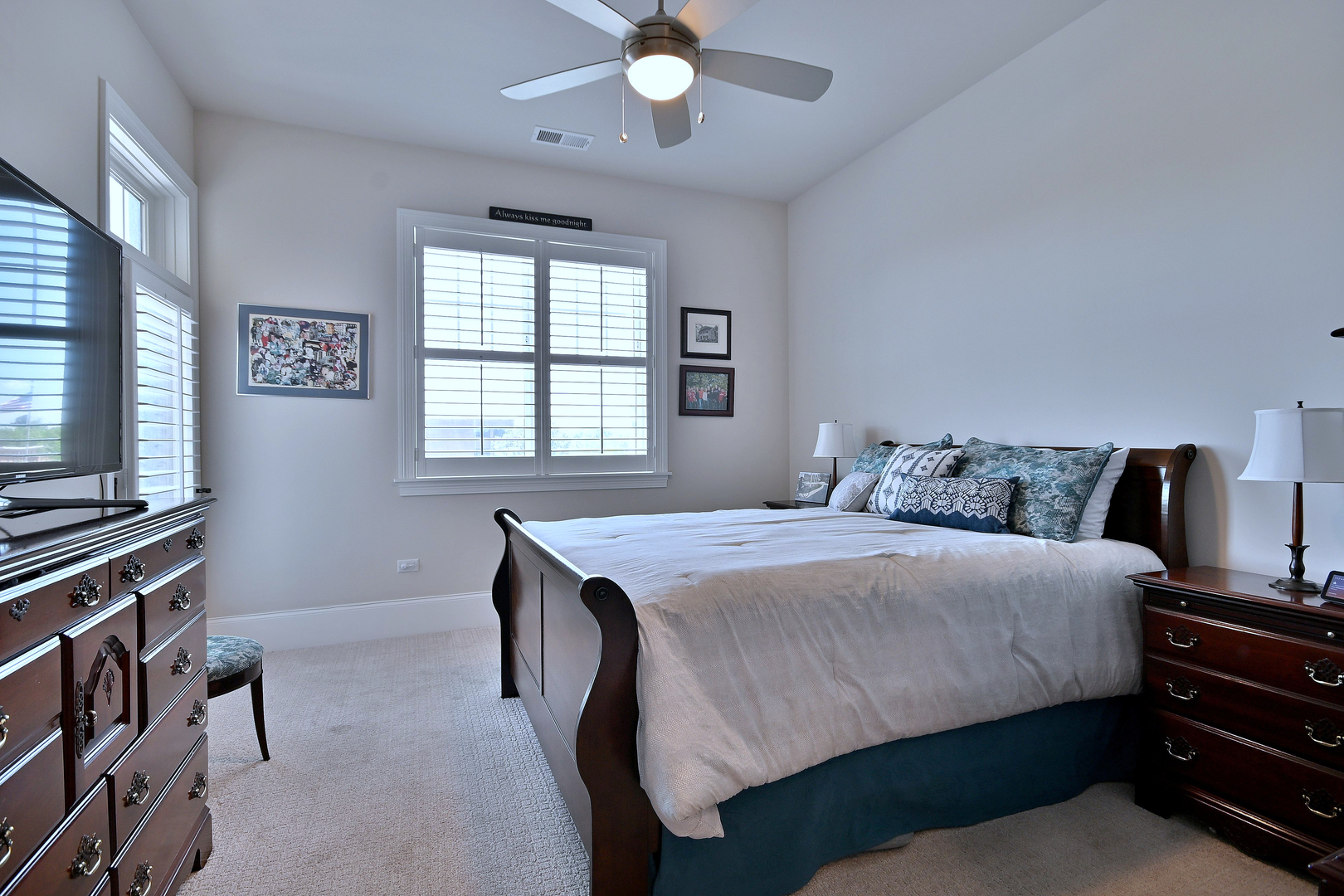 105 S Cottage Hill Avenue #303, Elmhurst, IL 60126