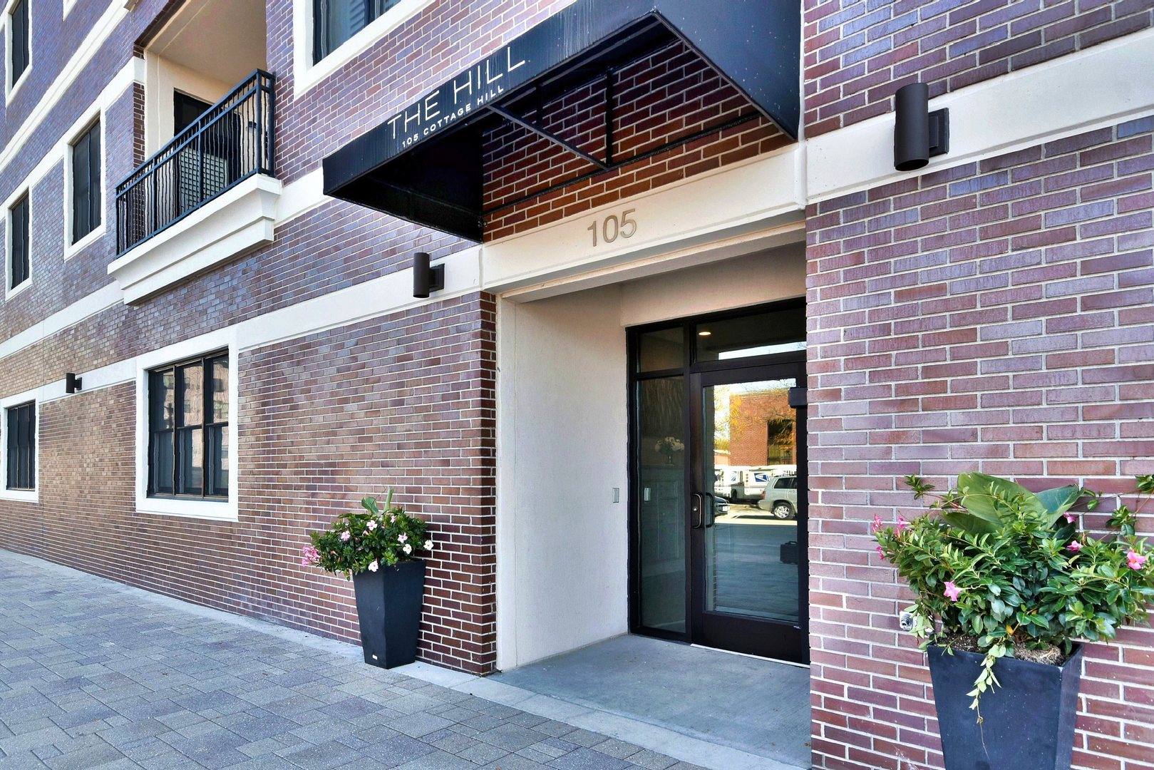 105 S Cottage Hill Avenue #303, Elmhurst, IL 60126