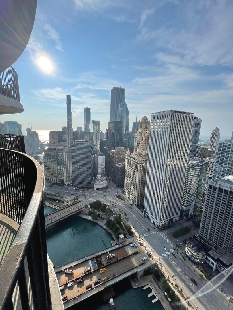 300 N State Street #5011, Chicago, IL 60654
