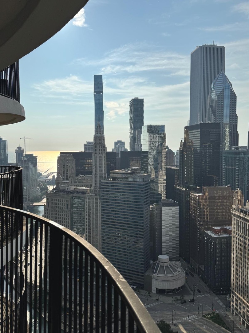 300 N State Street #5011, Chicago, IL 60654