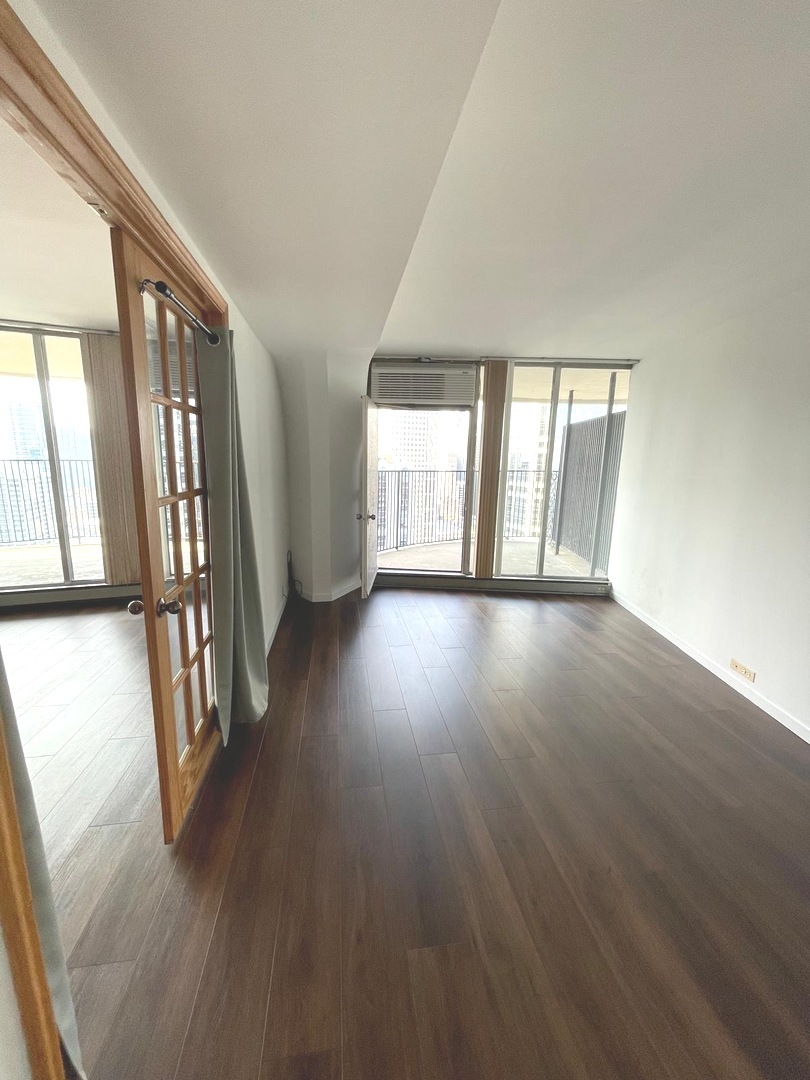 300 N State Street #5011, Chicago, IL 60654
