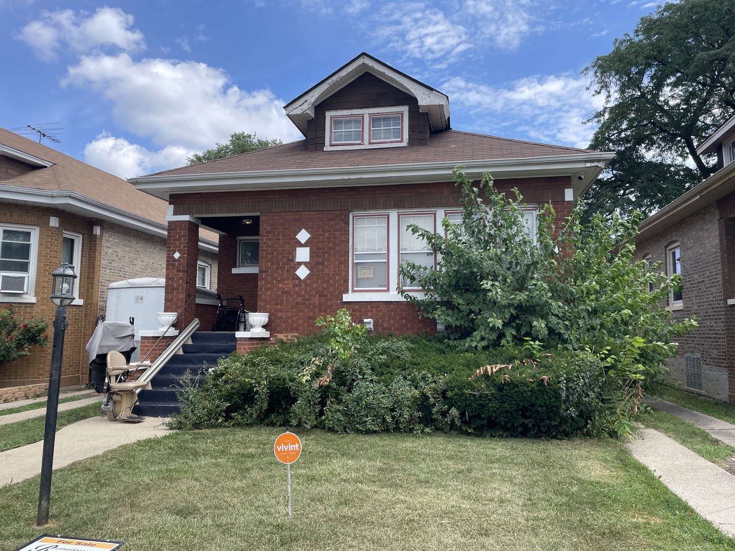 2015 S 11th Avenue, Maywood, IL 60153