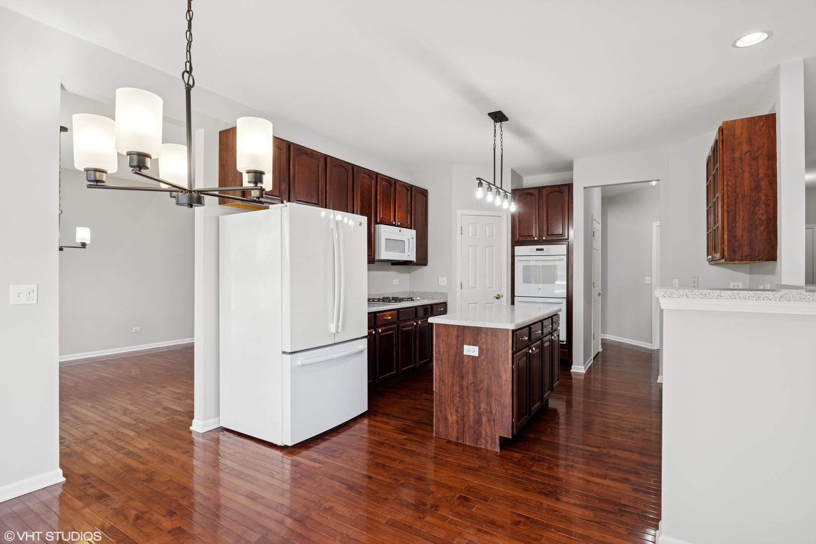 4747 W Pebble Beach Drive, Wadsworth, IL 60083