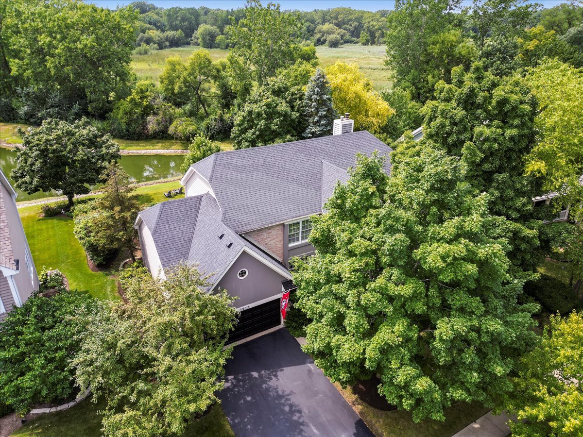 1917 Halifax Street, Libertyville, IL 60048