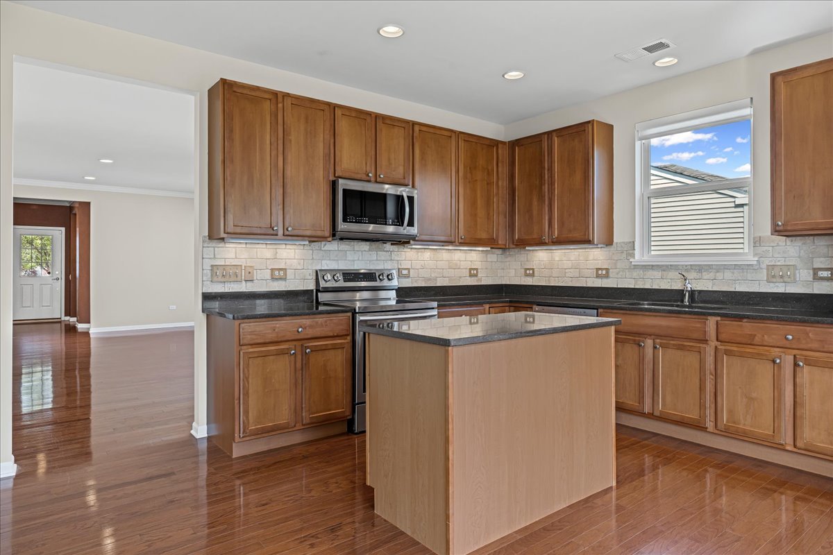 3092 Epstein Circle, Mundelein, IL 60060