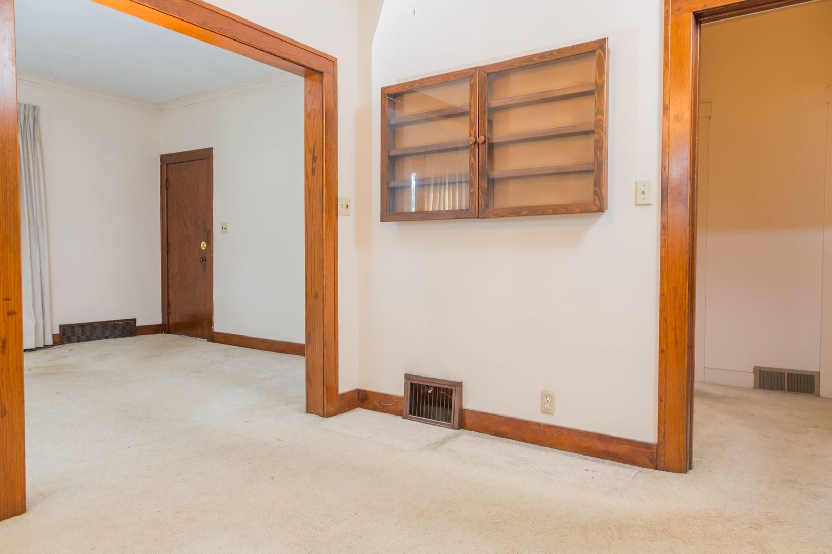 523 N LIBERTY Street, Elgin, IL 60120