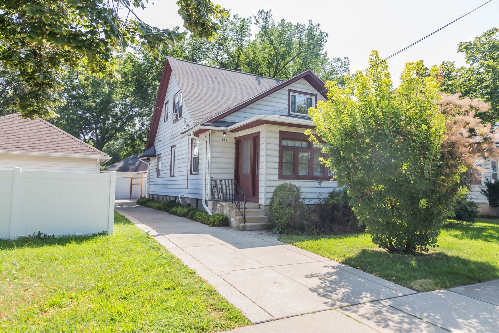 523 N LIBERTY Street, Elgin, IL 60120
