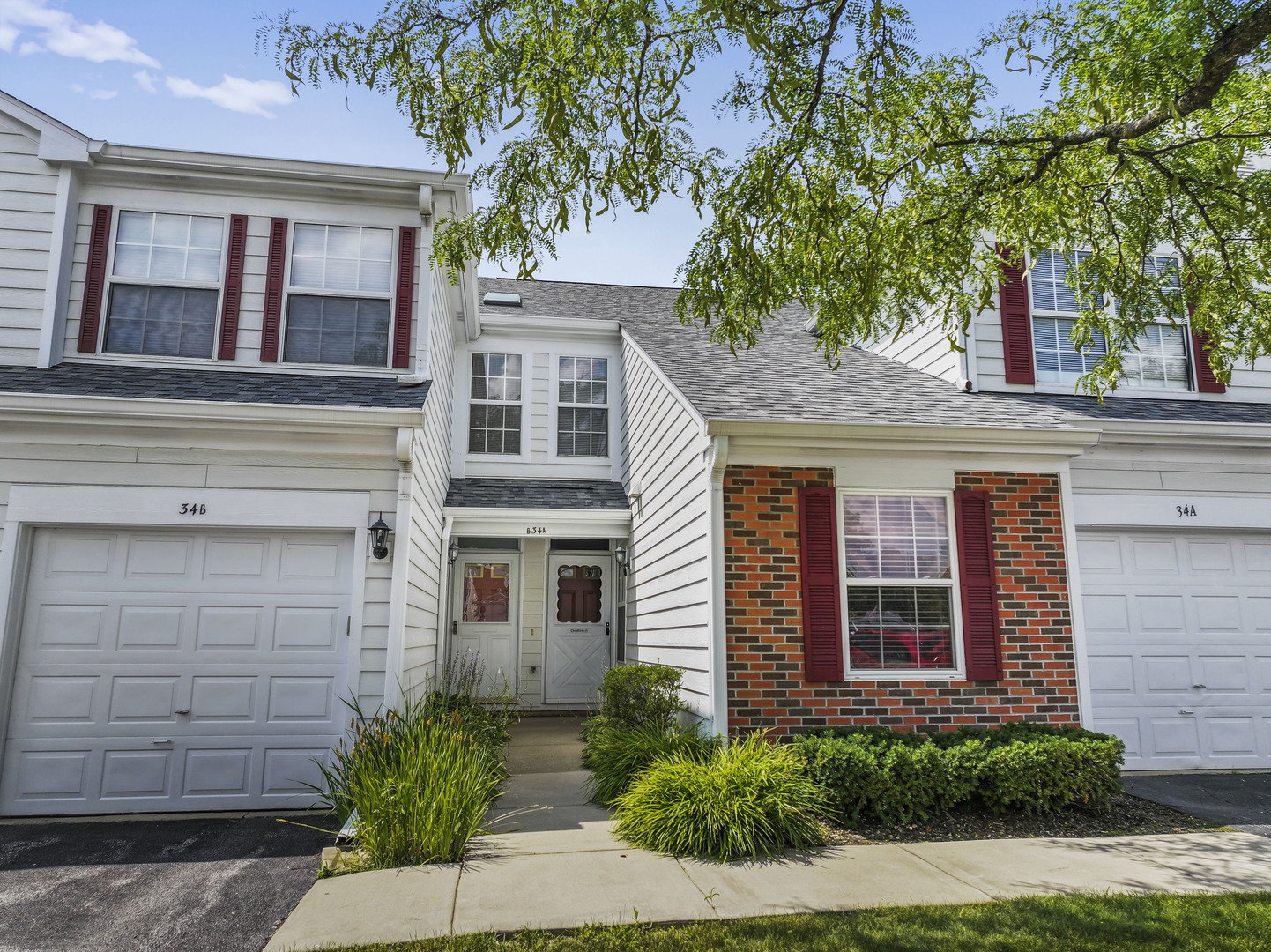 34 Coolidge Court #A, Streamwood, IL 60107