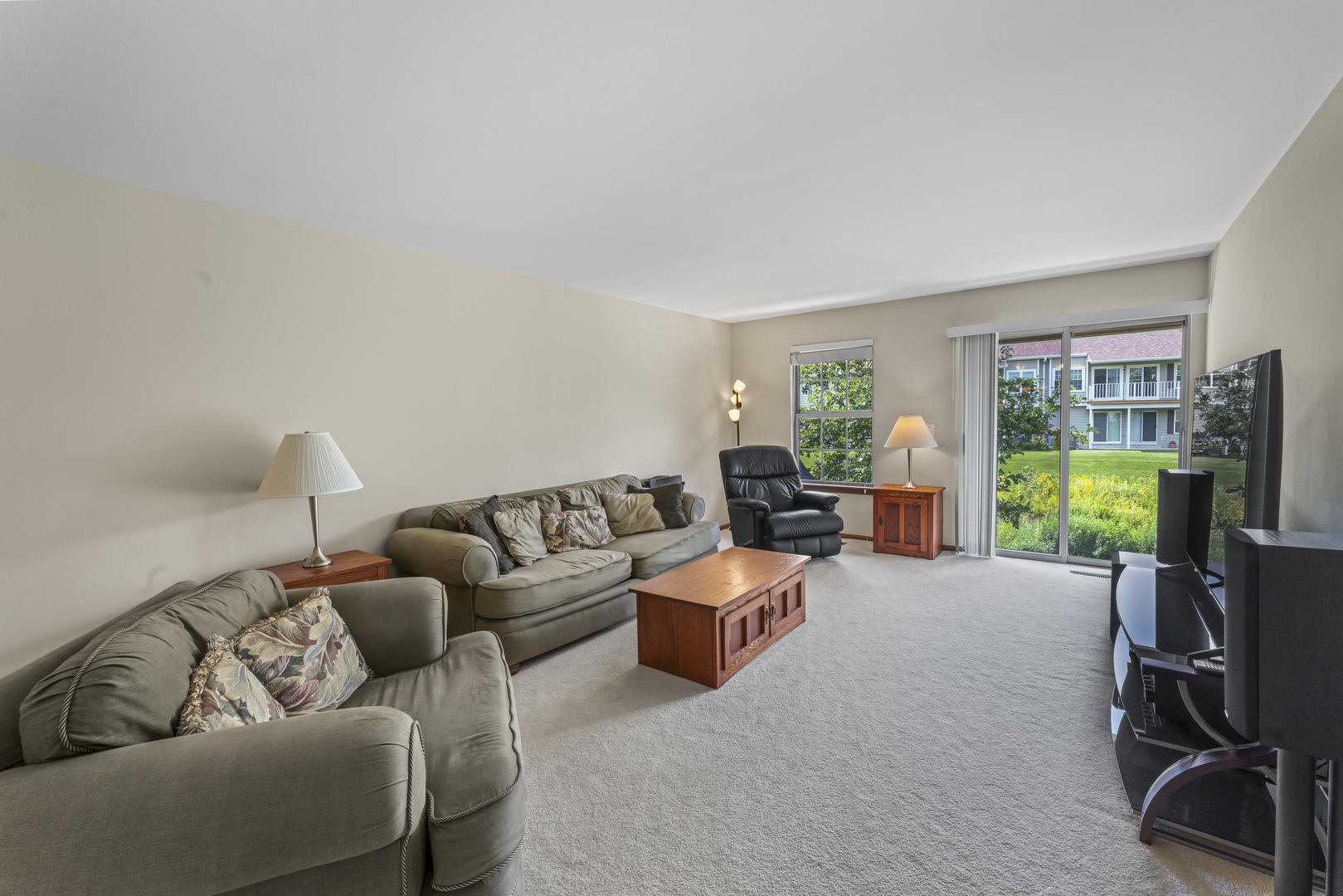 34 Coolidge Court #A, Streamwood, IL 60107