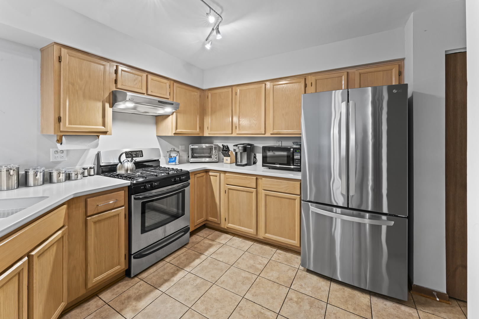 34 Coolidge Court #A, Streamwood, IL 60107