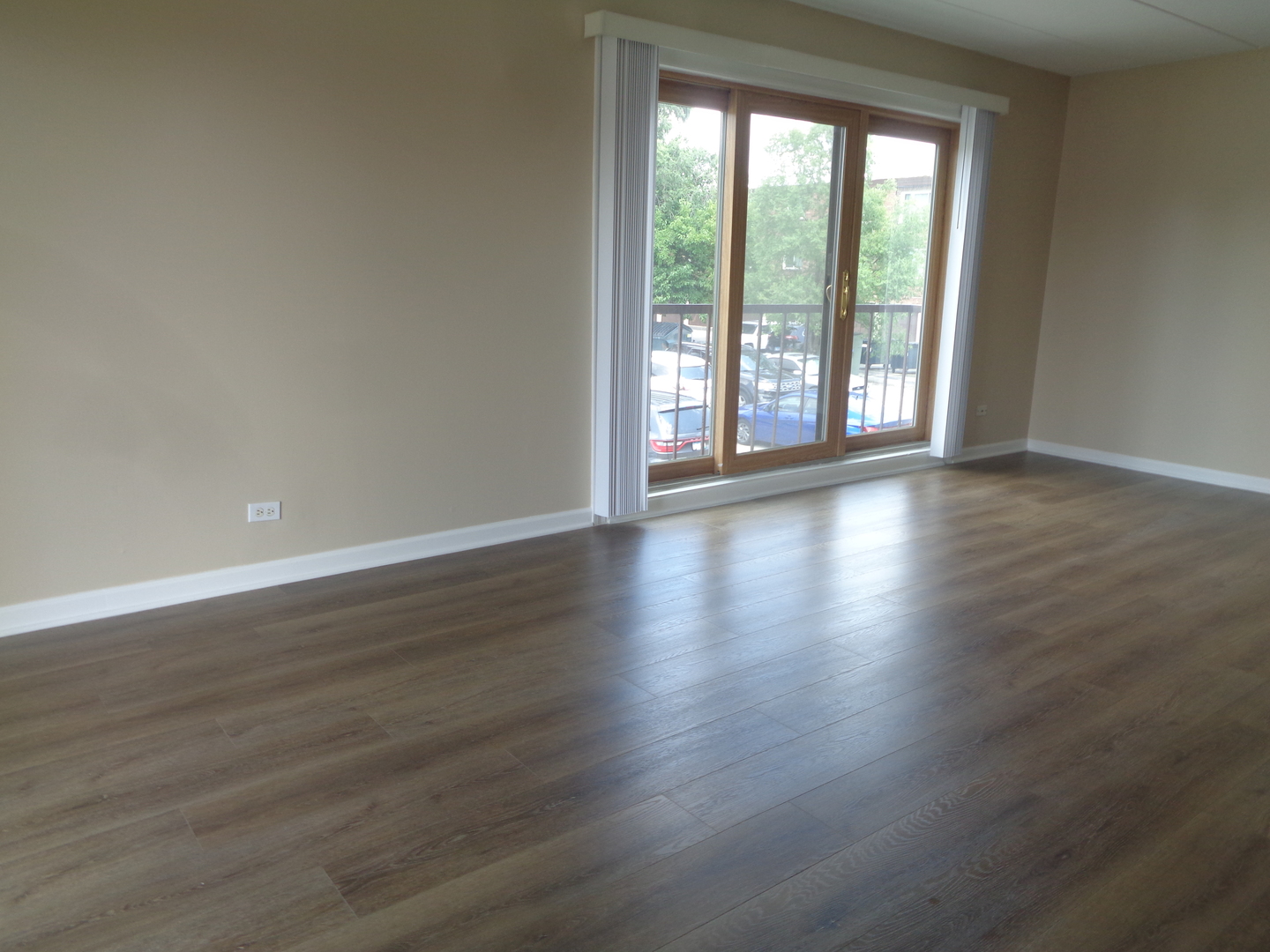 10221 CENTRAL Avenue #2A, Oak Lawn, IL 60453