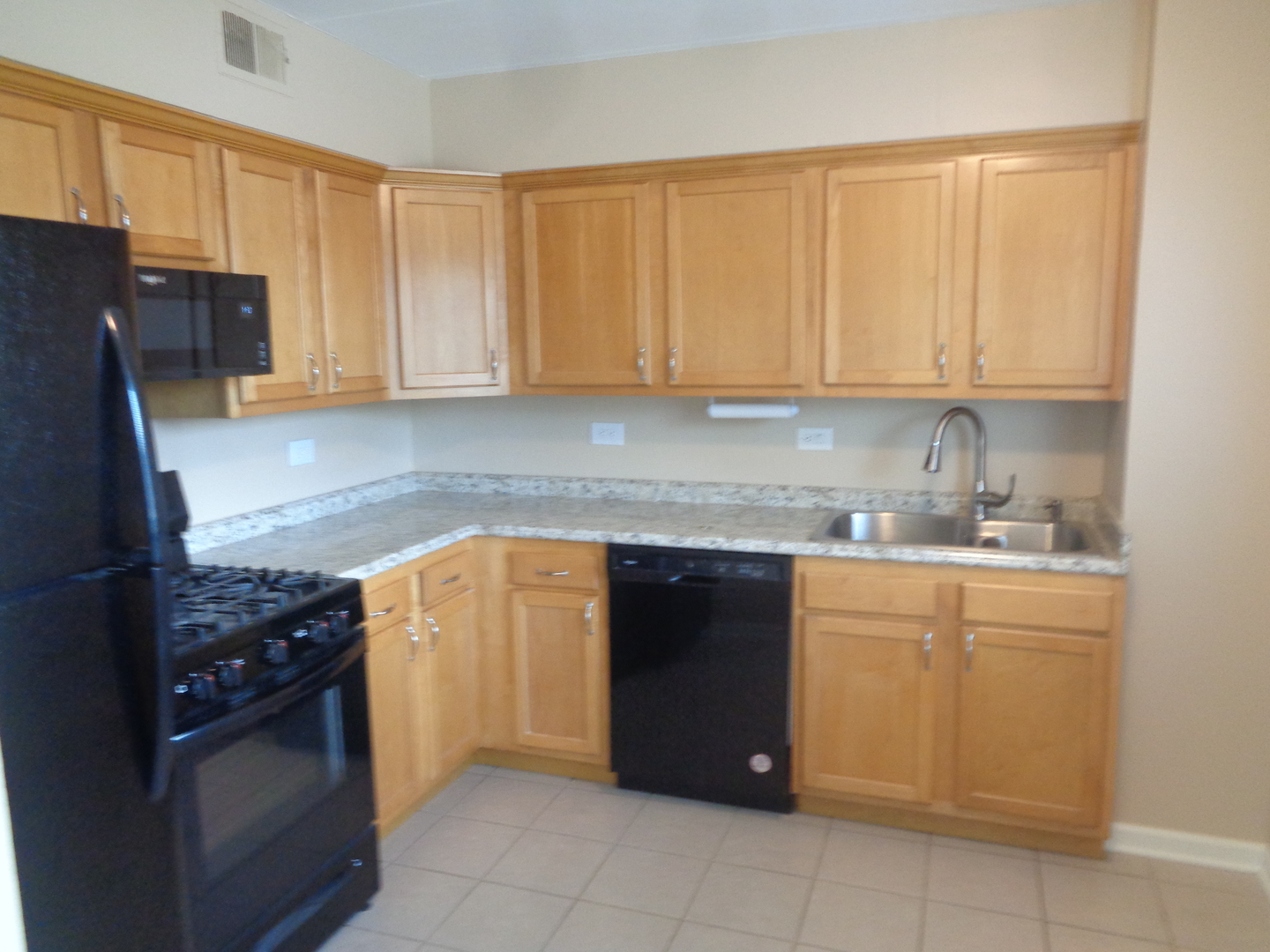 10221 CENTRAL Avenue #2A, Oak Lawn, IL 60453