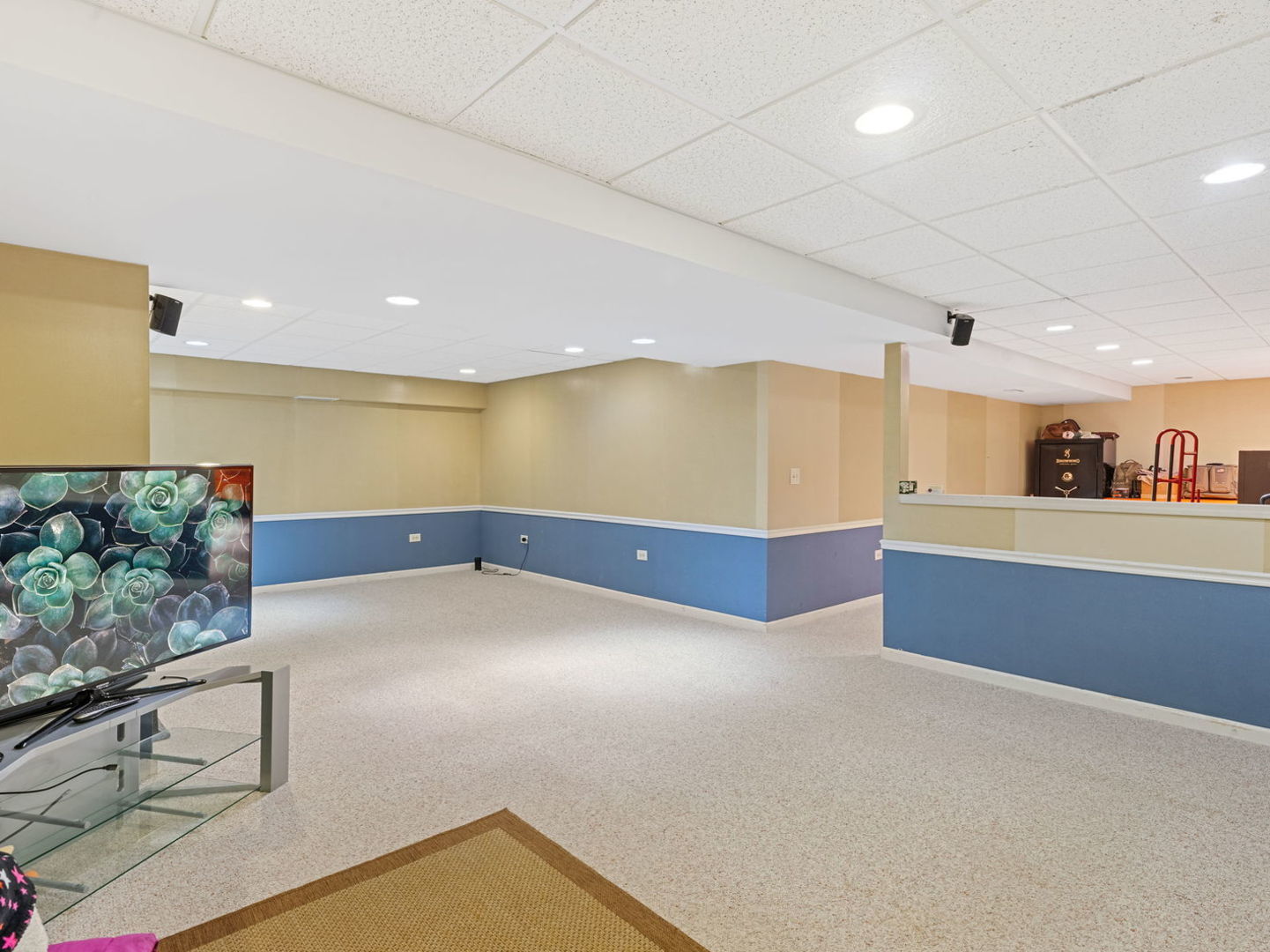 377 Blackfoot Drive, Bolingbrook, IL 60490