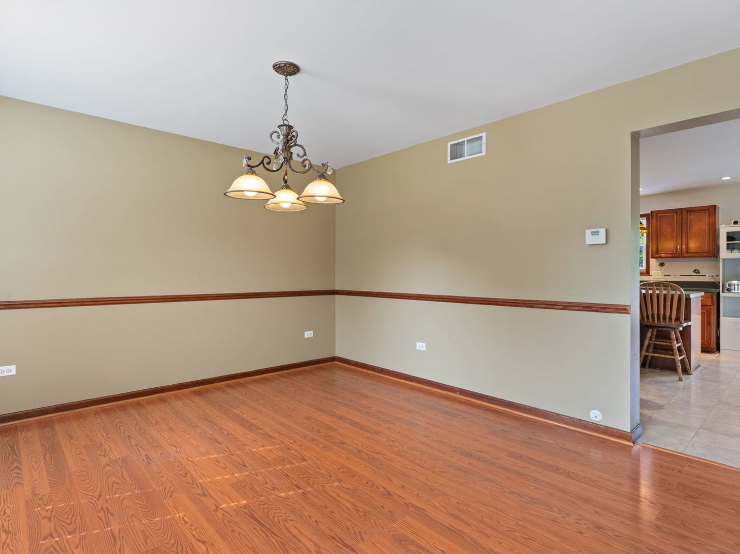 377 Blackfoot Drive, Bolingbrook, IL 60490