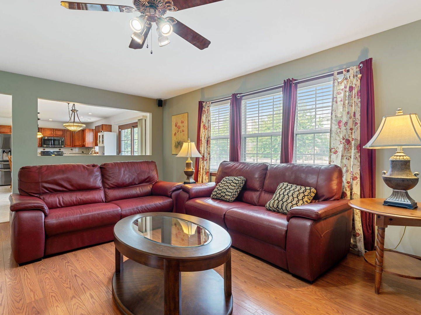 377 Blackfoot Drive, Bolingbrook, IL 60490