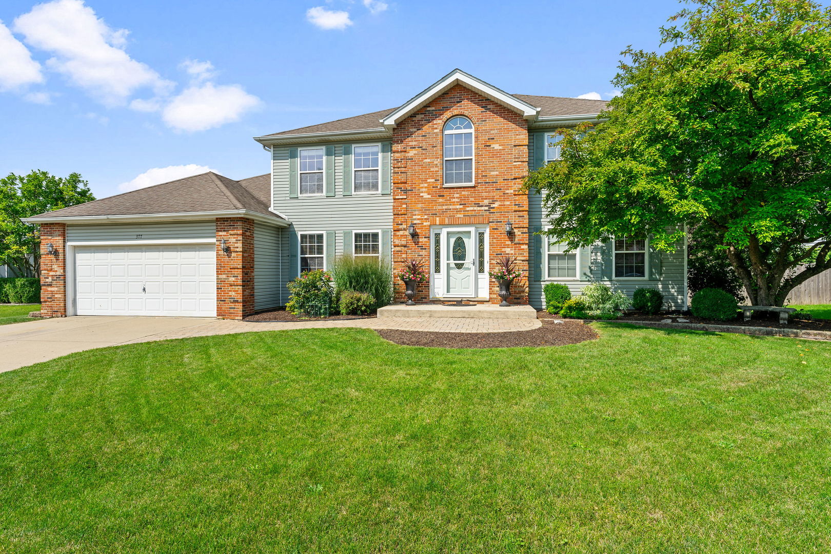 377 Blackfoot Drive, Bolingbrook, IL 60490