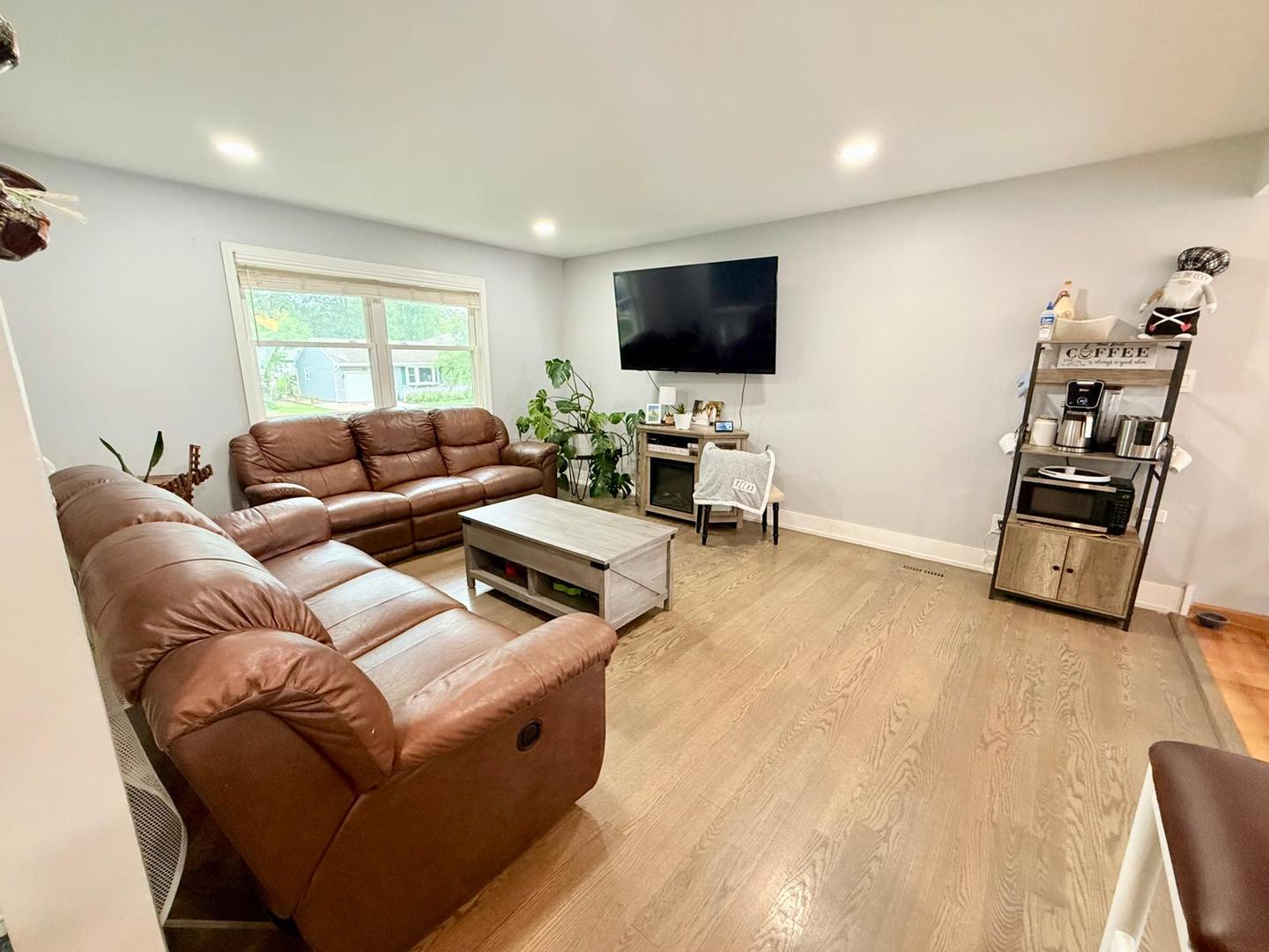 6705 Pheasant Trail, Cary, IL 60013