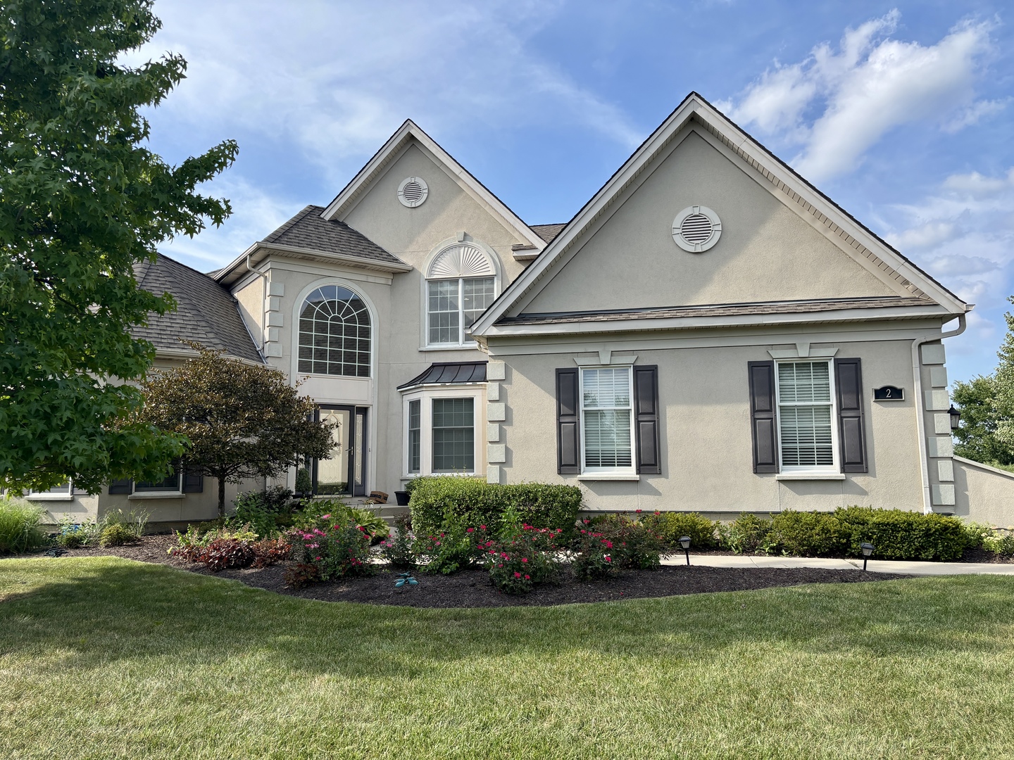 2 Wood Oaks Drive, South Barrington, IL 60010