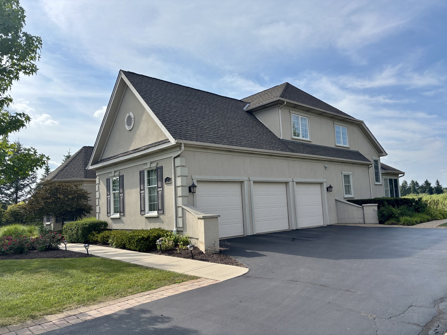 2 Wood Oaks Drive, South Barrington, IL 60010