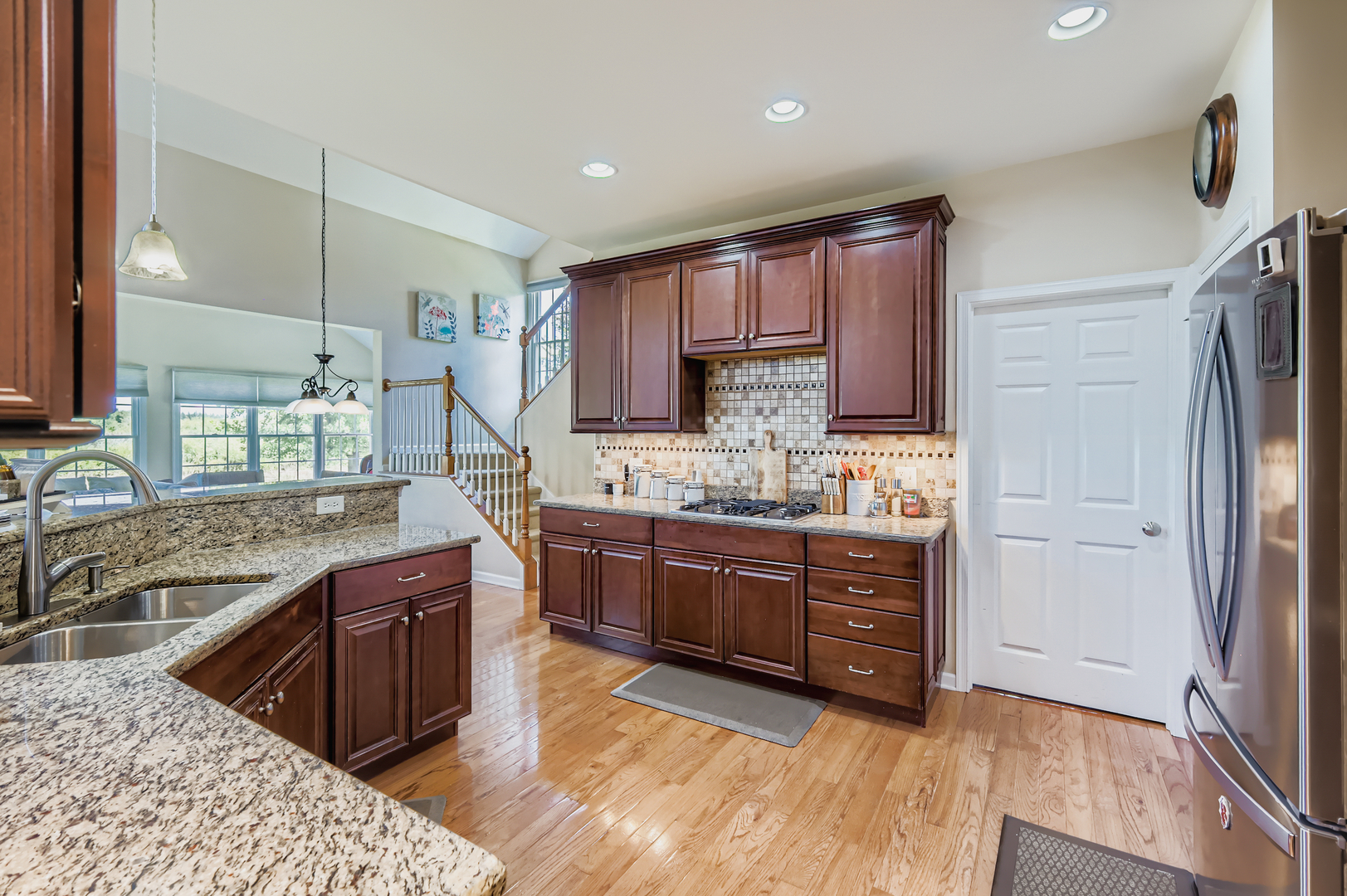 2 Wood Oaks Drive, South Barrington, IL 60010