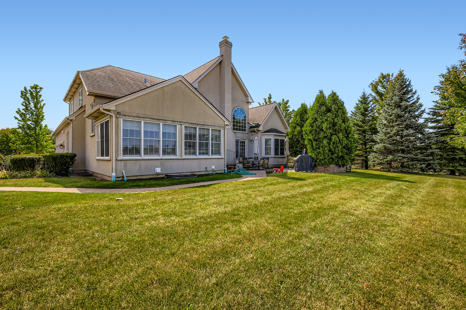 2 Wood Oaks Drive, South Barrington, IL 60010