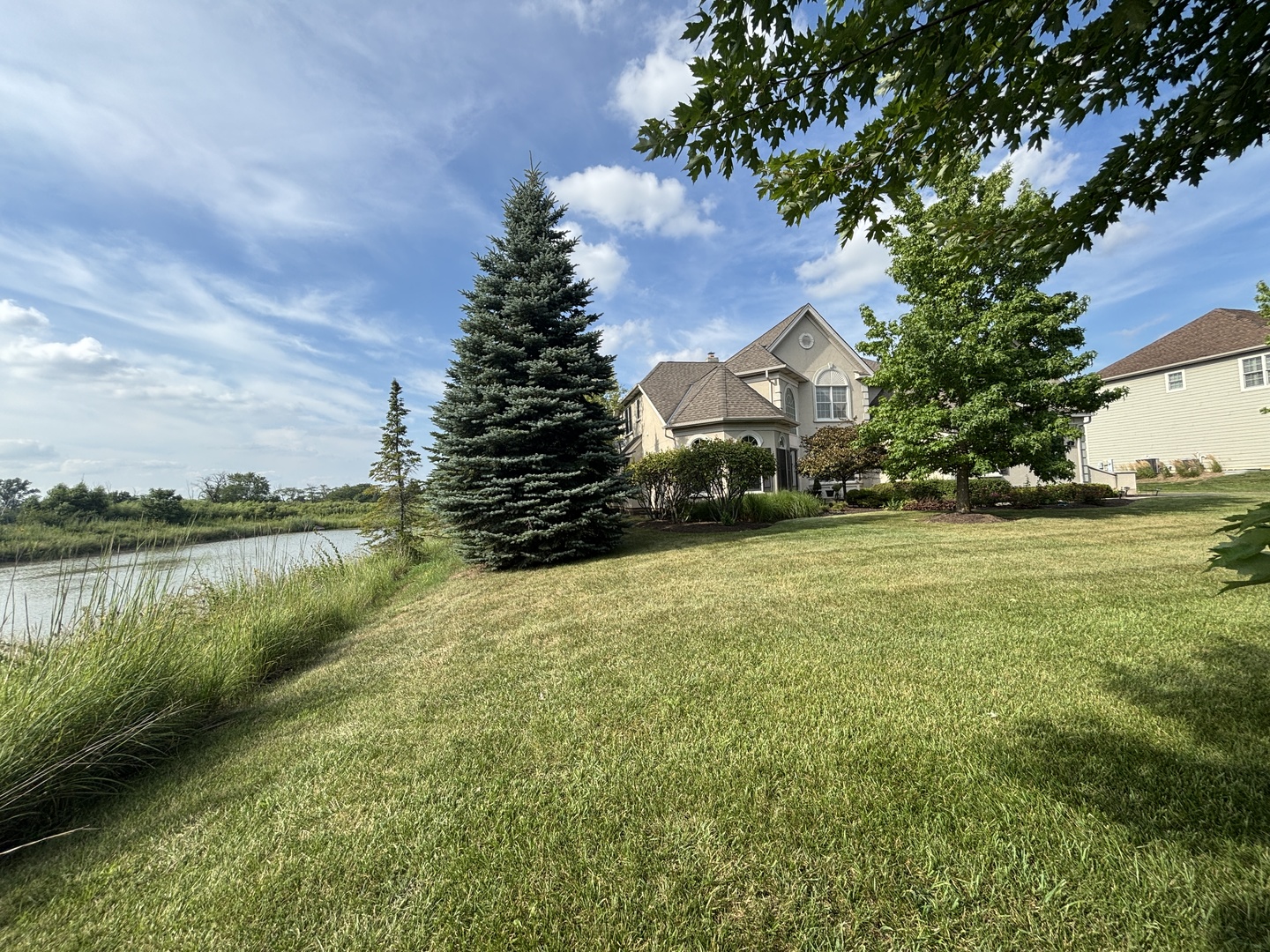 2 Wood Oaks Drive, South Barrington, IL 60010