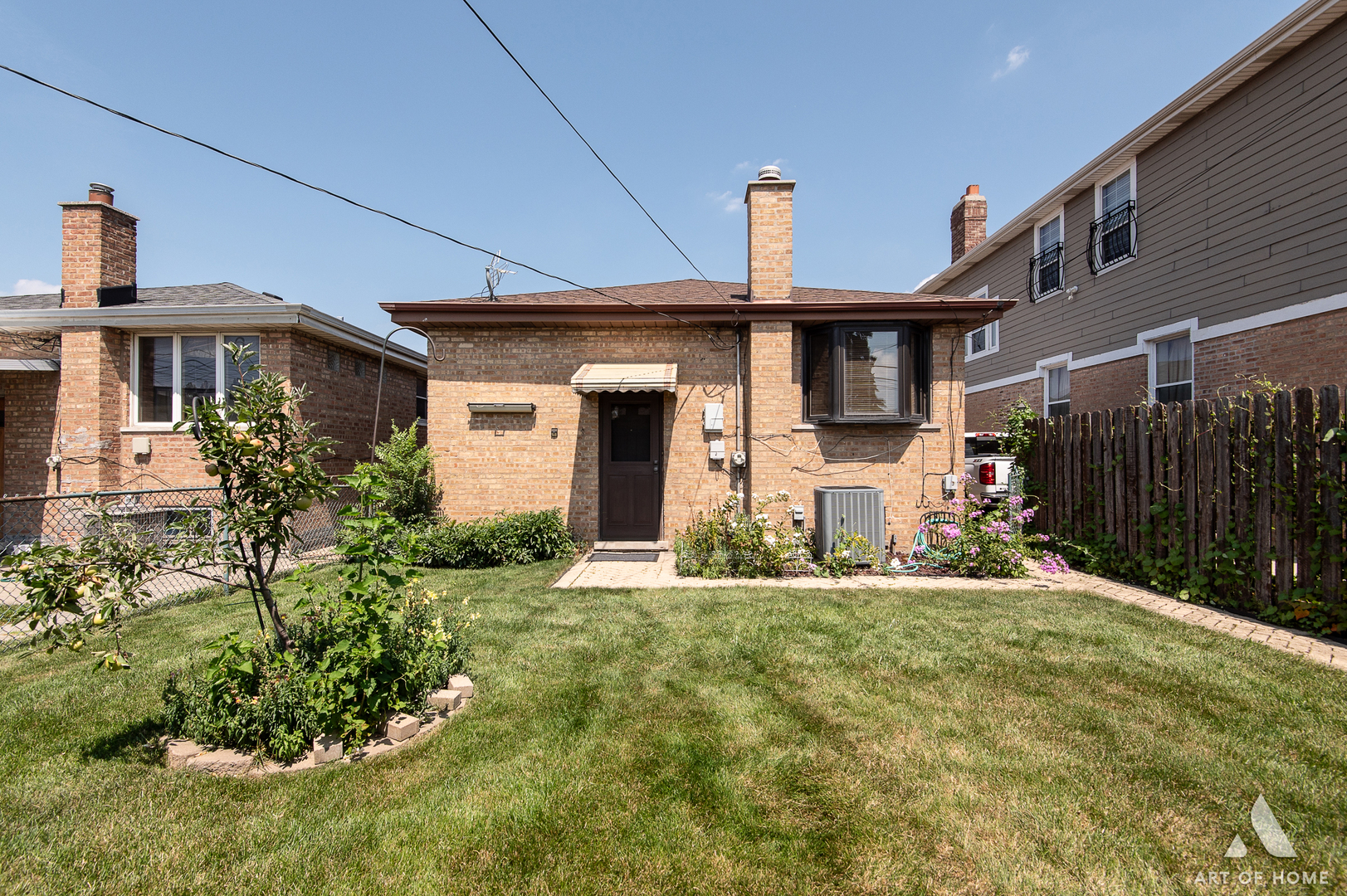 6225 W 63rd Place, Chicago, IL 60638