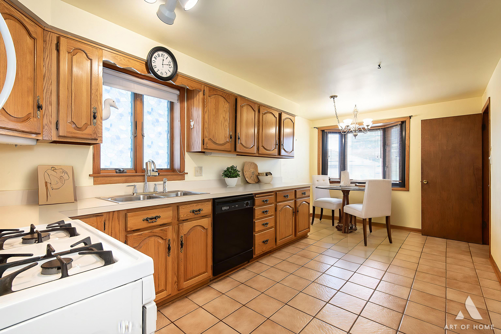 6225 W 63rd Place, Chicago, IL 60638