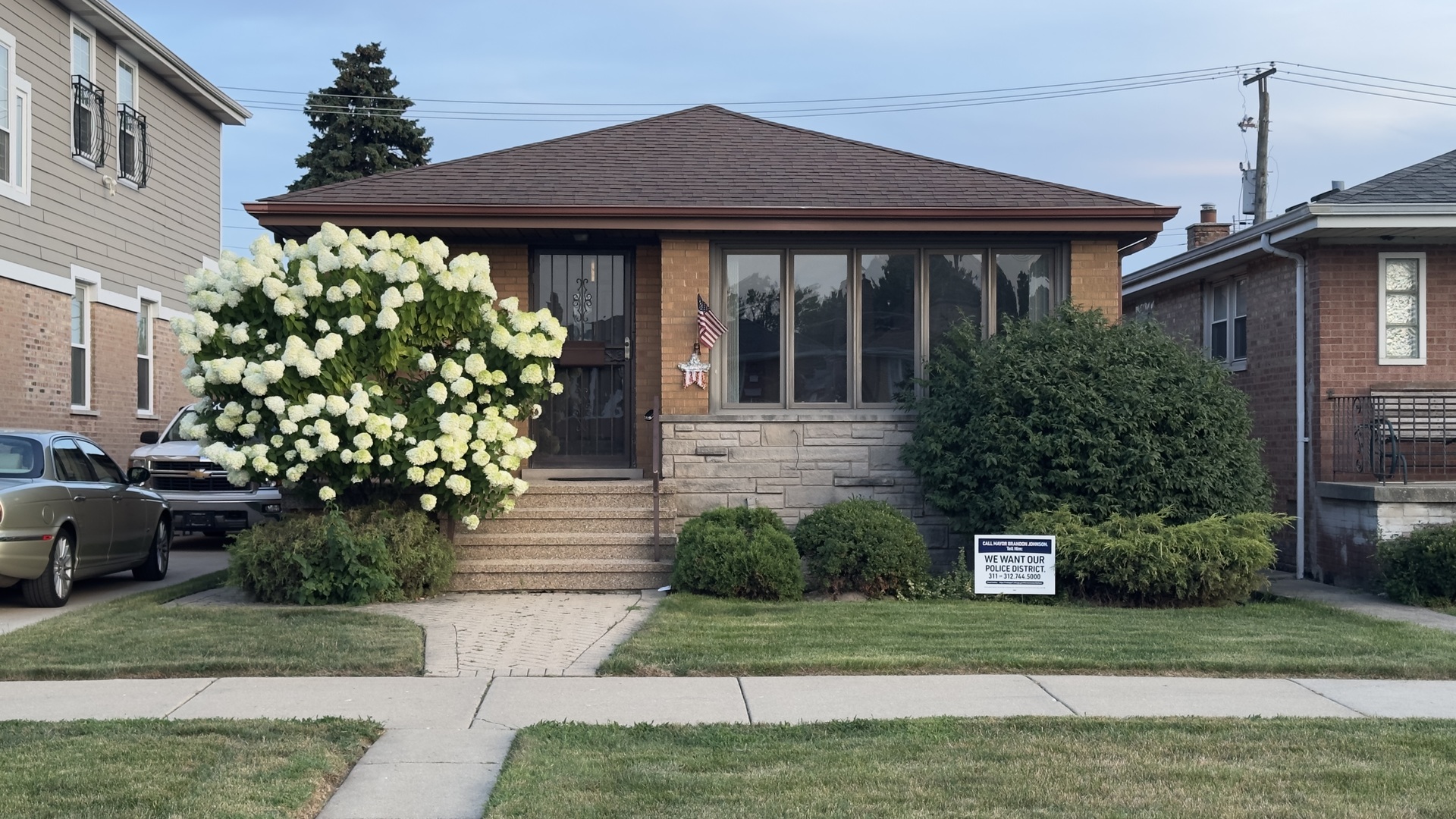 6225 W 63rd Place, Chicago, IL 60638