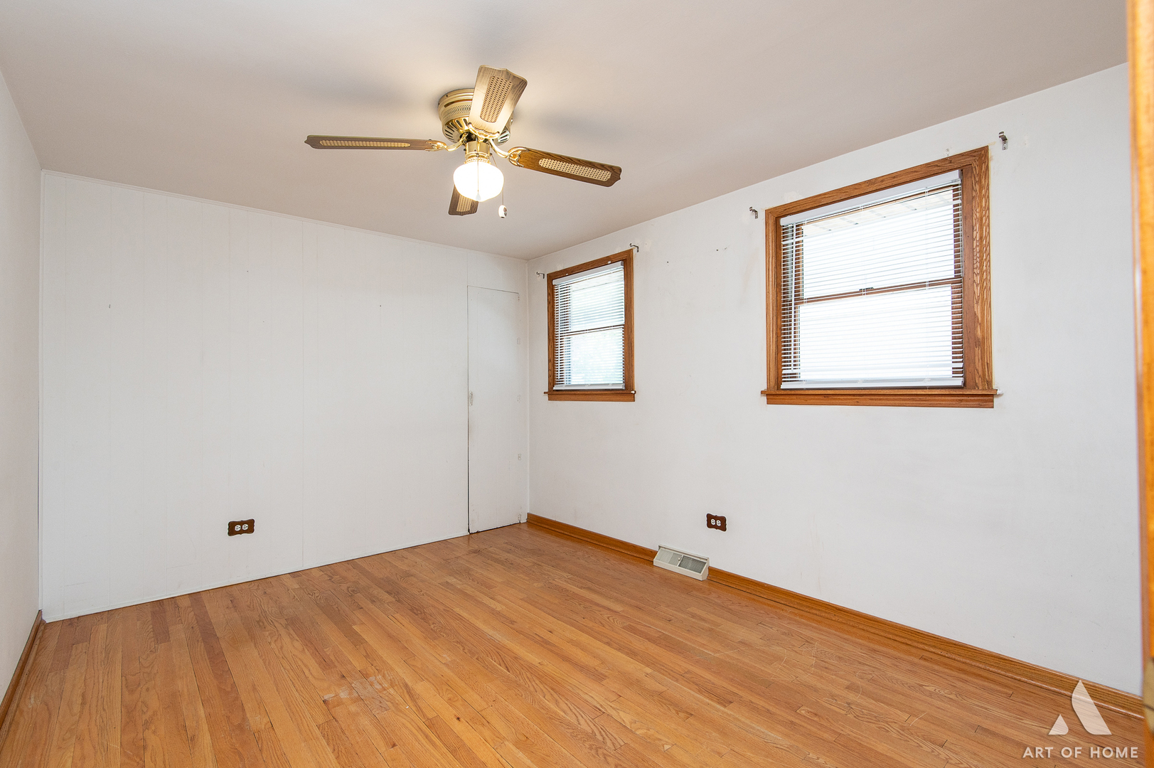 6225 W 63rd Place, Chicago, IL 60638