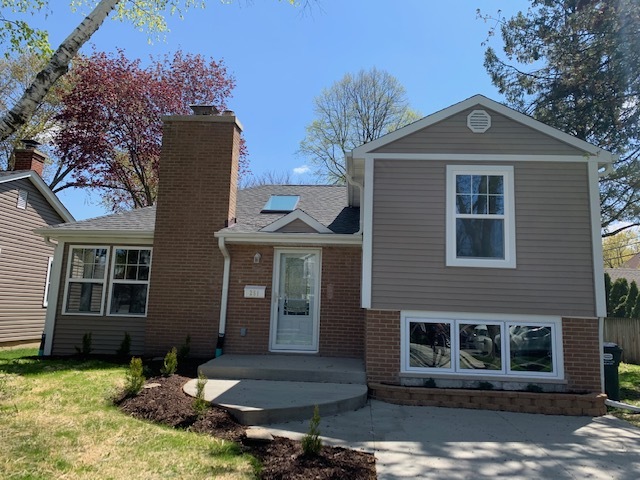 251 N Schiller Street, Palatine, IL 60067