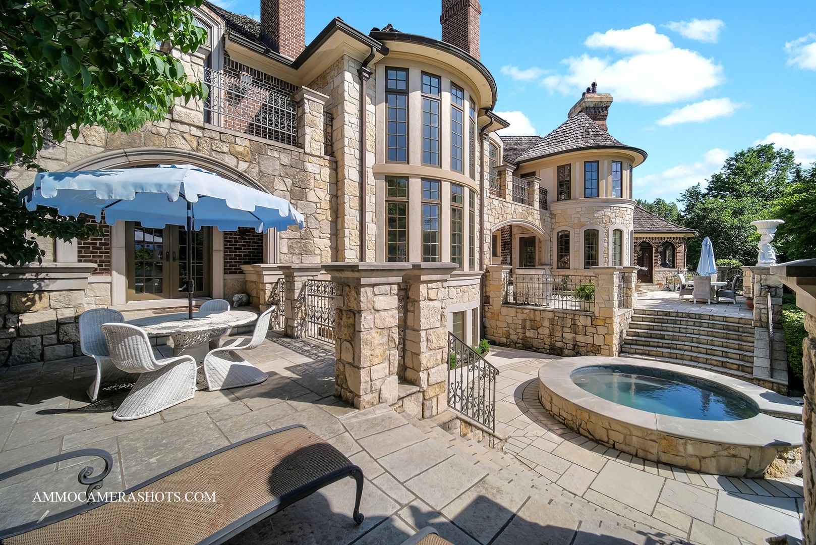 8 Brooke Lane, South Barrington, IL 60010