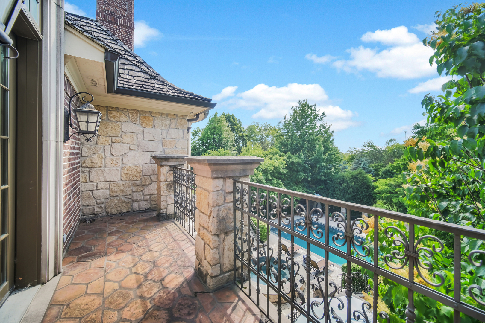 8 Brooke Lane, South Barrington, IL 60010