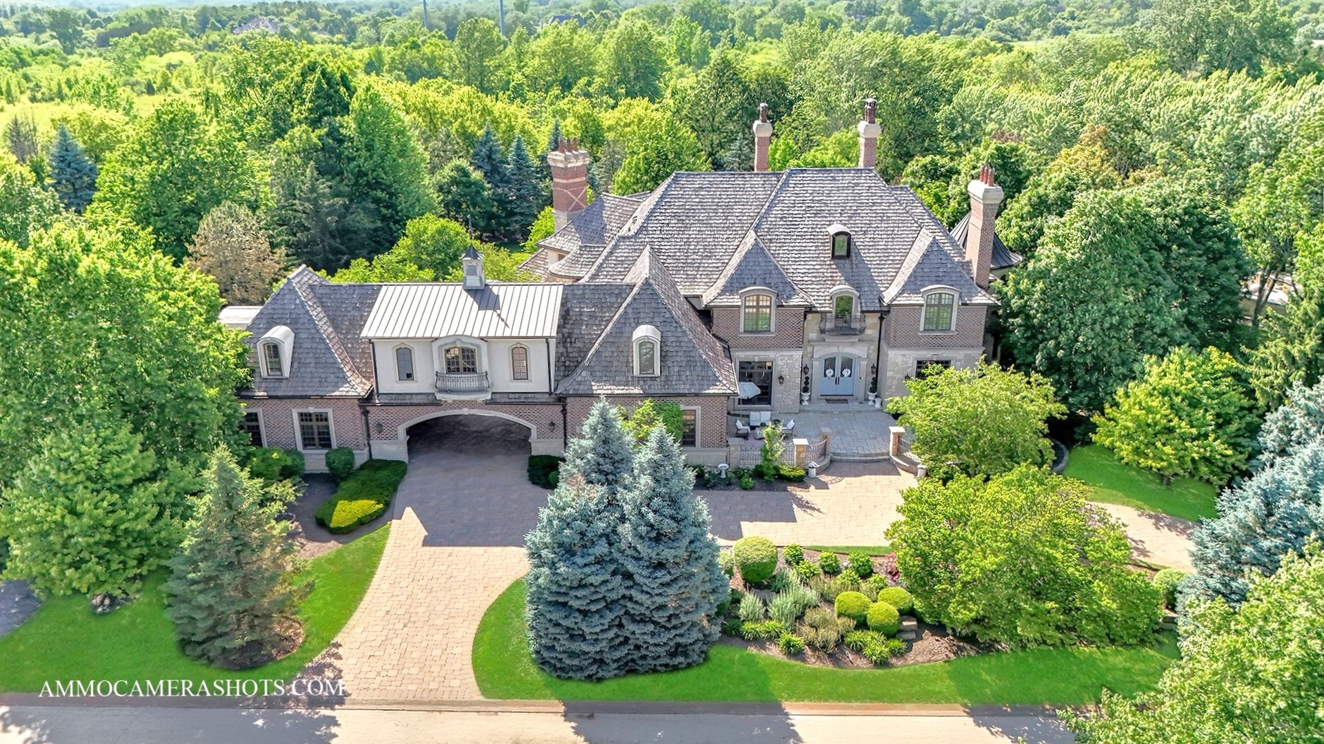 8 Brooke Lane, South Barrington, IL 60010