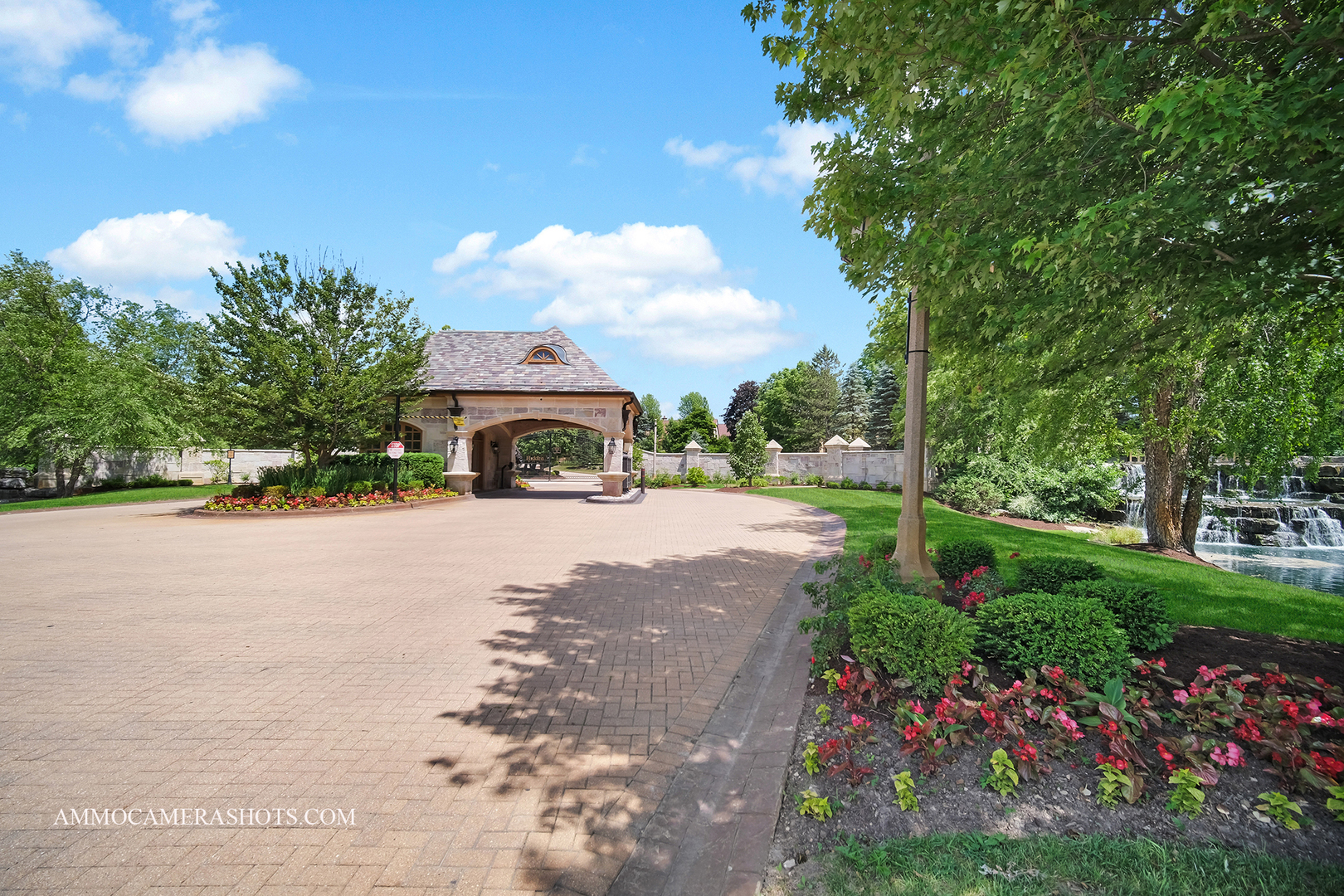 8 Brooke Lane, South Barrington, IL 60010