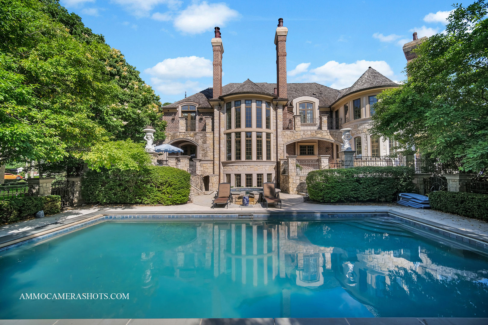 8 Brooke Lane, South Barrington, IL 60010