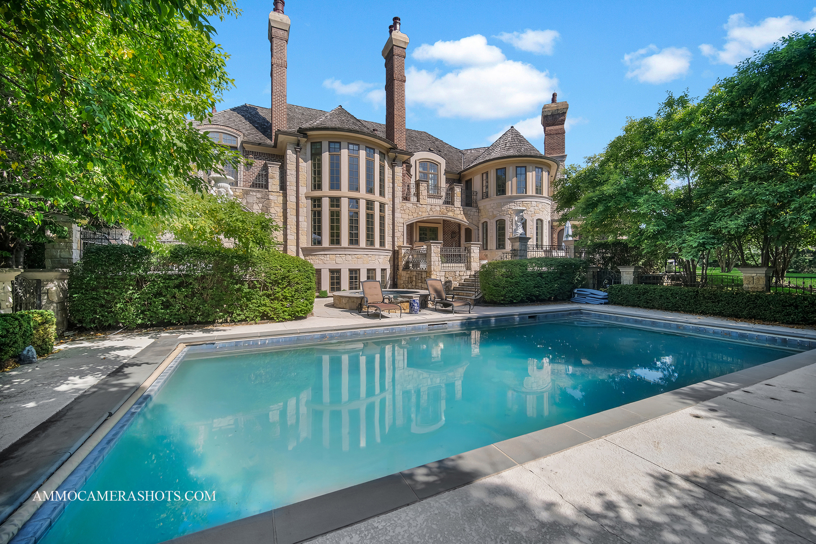 8 Brooke Lane, South Barrington, IL 60010