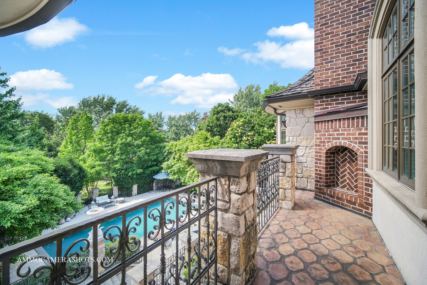 8 Brooke Lane, South Barrington, IL 60010