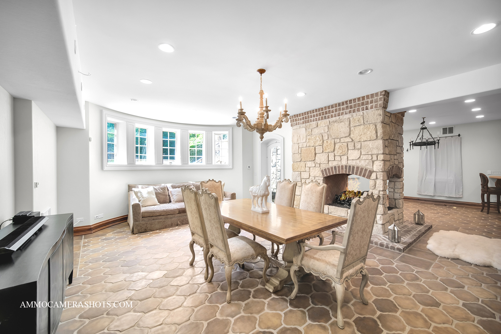 8 Brooke Lane, South Barrington, IL 60010