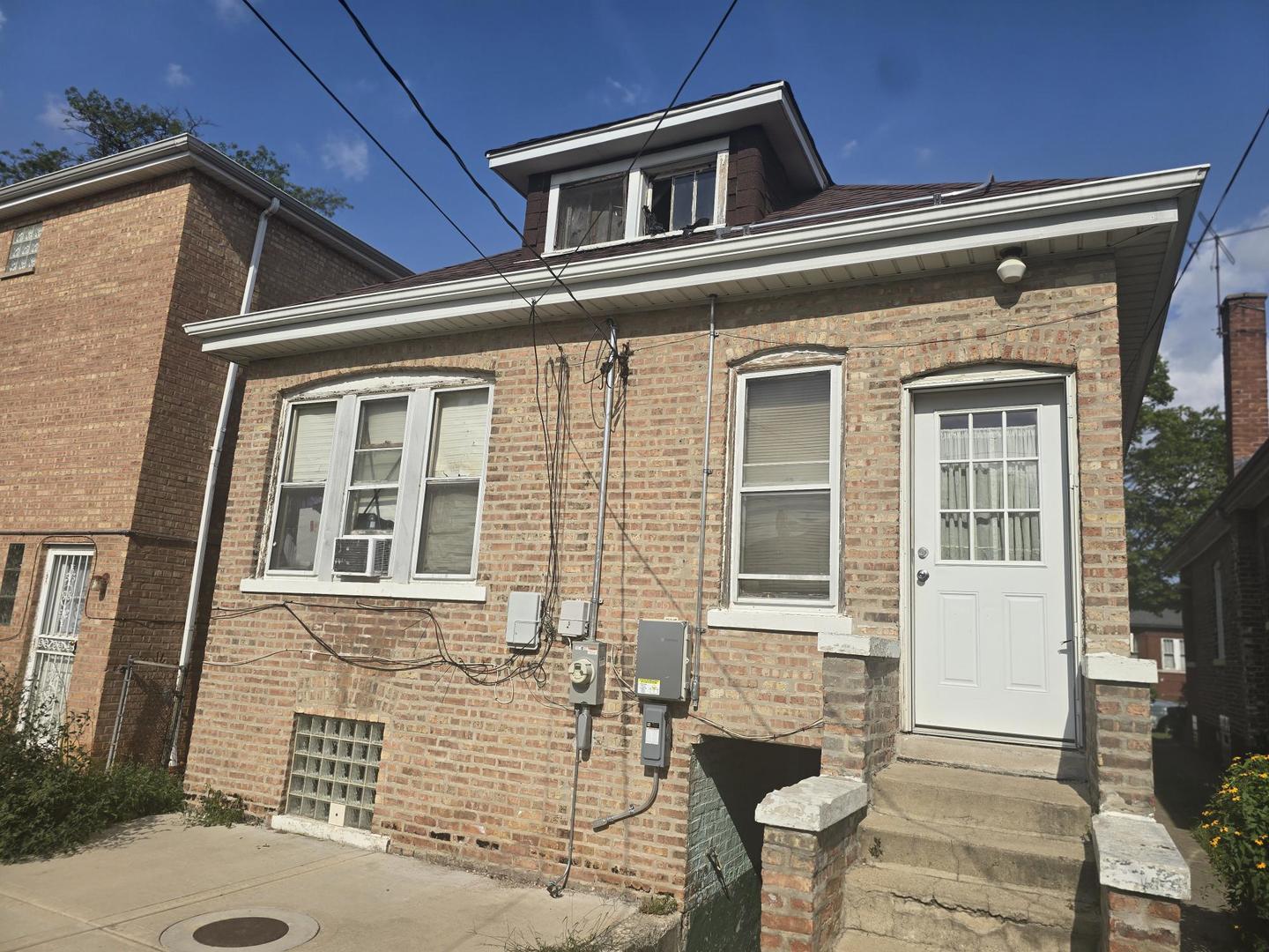 7206 S Fairfield Avenue, Chicago, IL 60629