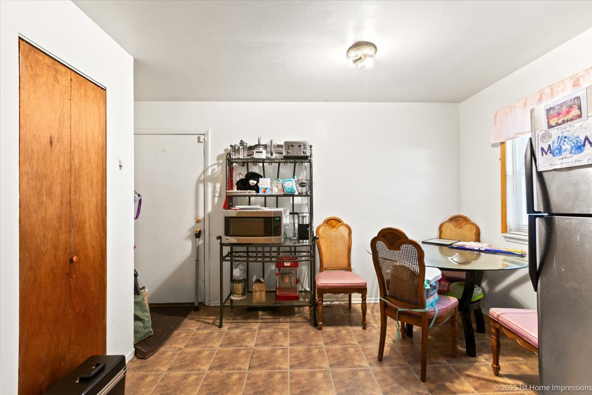 644 W Englewood Avenue, Chicago, IL 60621