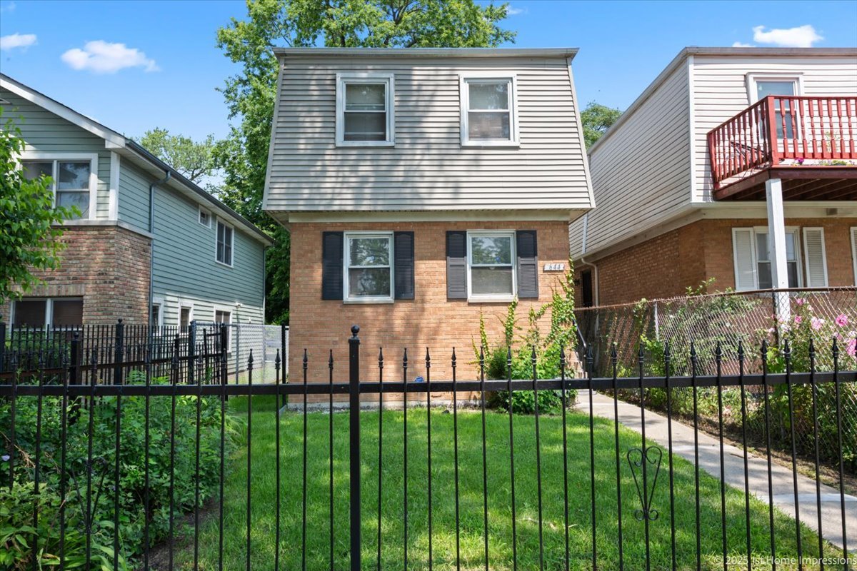 644 W Englewood Avenue, Chicago, IL 60621