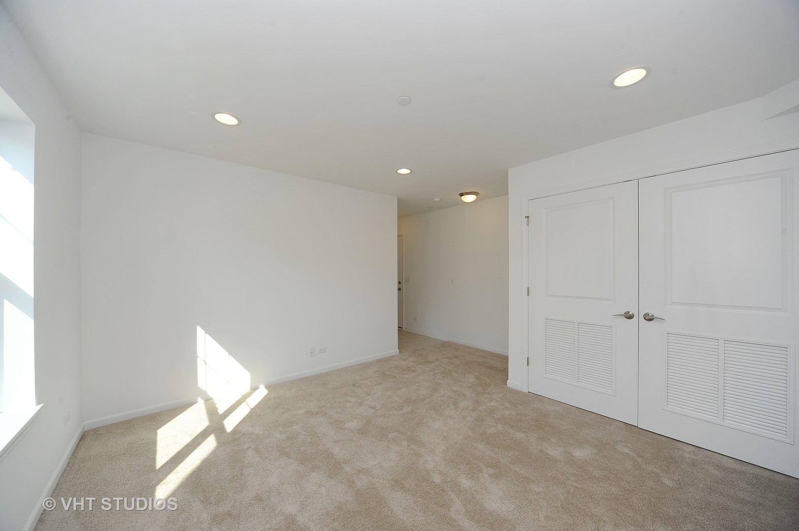 1206 Danforth Court, Vernon Hills, IL 60061