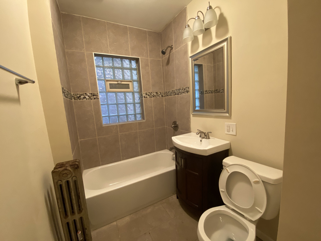 8146 S Maryland Avenue #3, Chicago, IL 60619