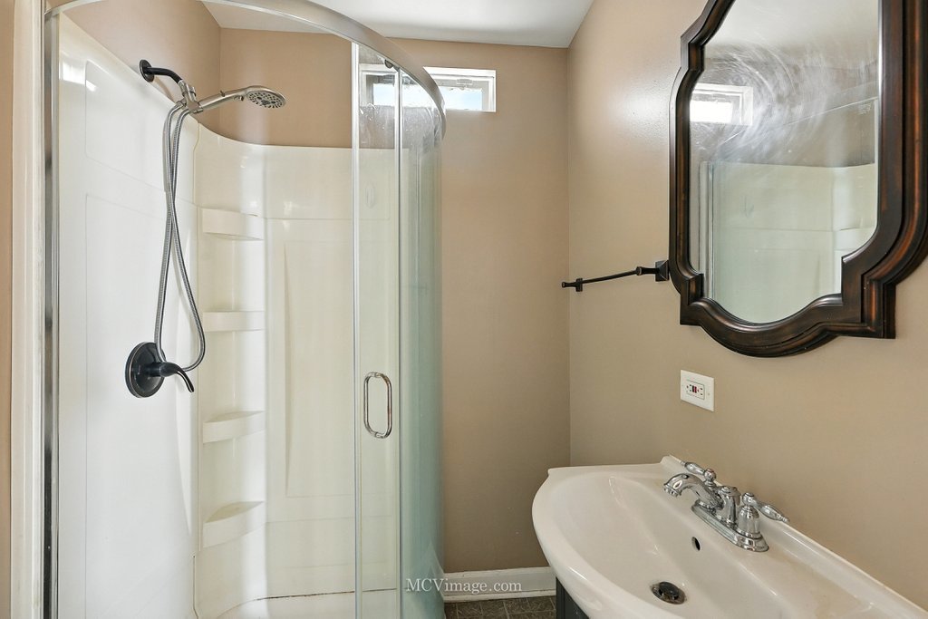2053 N Lorel Avenue, Chicago, IL 60639