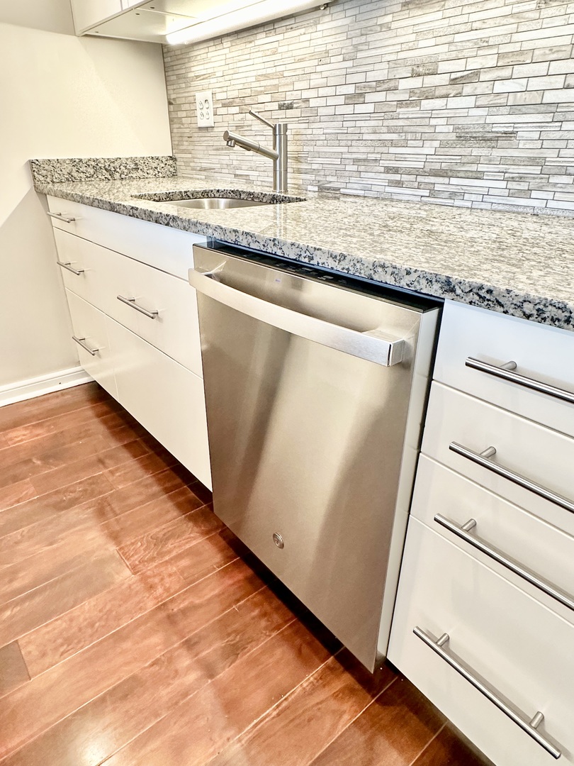 330 W Diversey Parkway #2509, Chicago, IL 60657