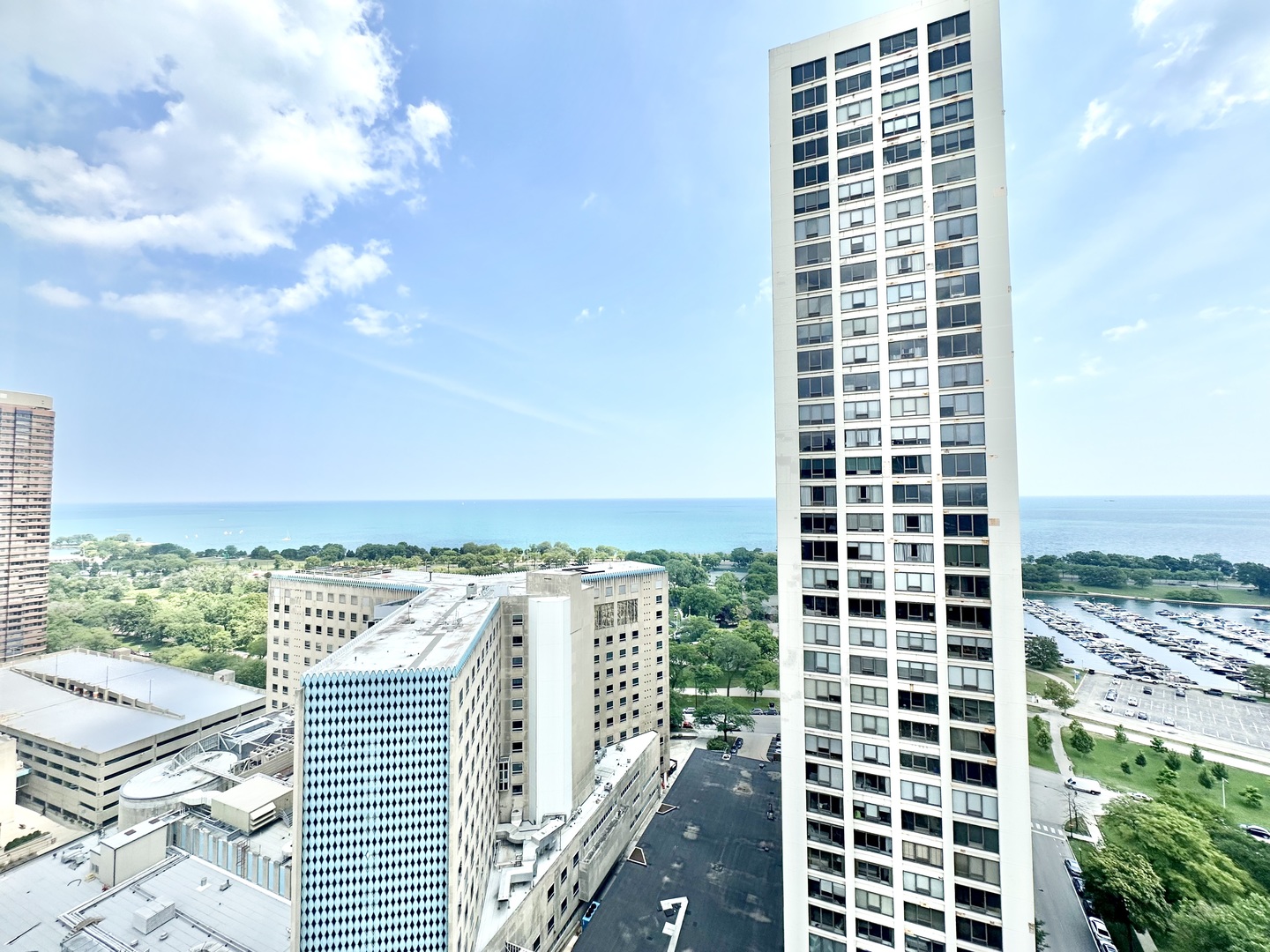 330 W Diversey Parkway #2509, Chicago, IL 60657
